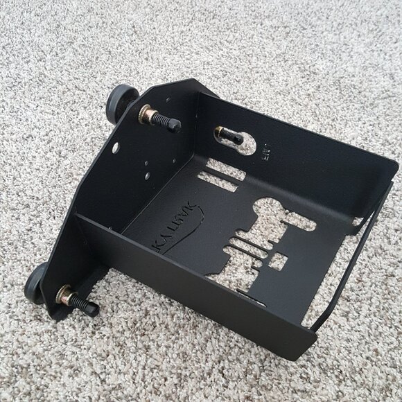 SKYTRAK Launch Monitor - Golf Simulator + Metal Protective Case Housing - Picture 10 of 13